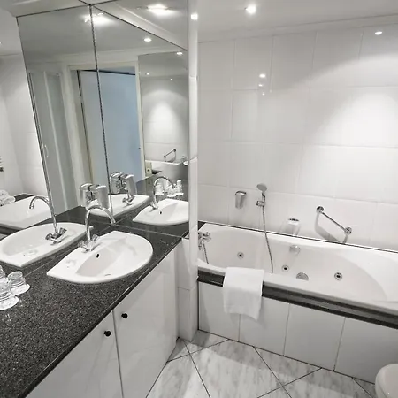 Amrath & Thermen Born-sittard Otel Born