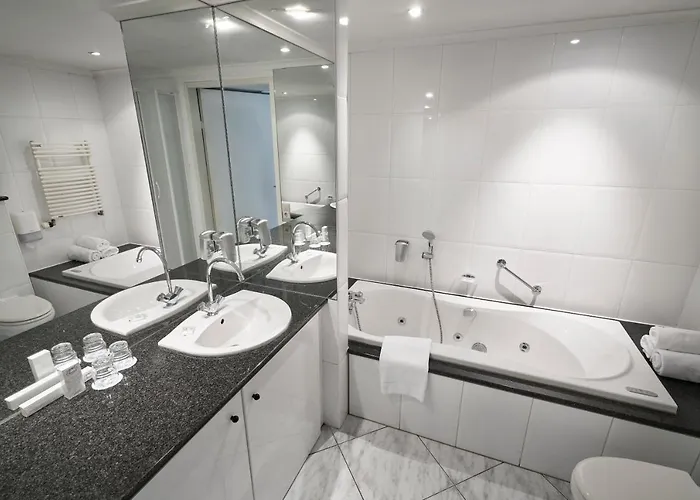 Amrath & Thermen Born-sittard فندق بورْنْ